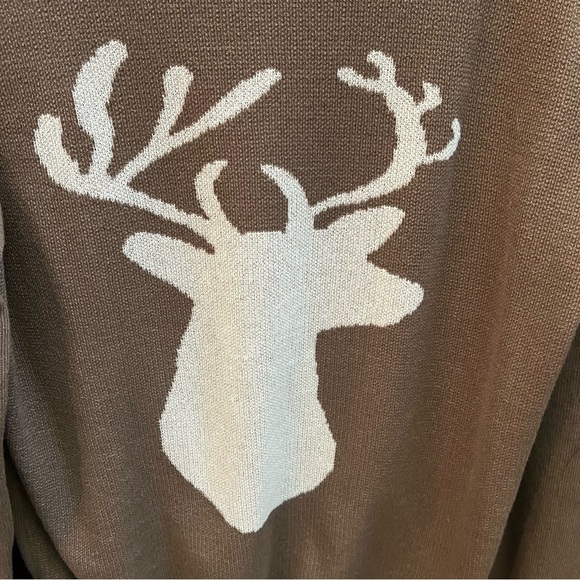 NWOT Wanna B Reindeer Sweater Size Medium - Picture 2 of 3